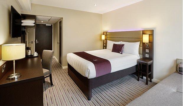 Premier Inn Birmingham City - Aston Esterno foto