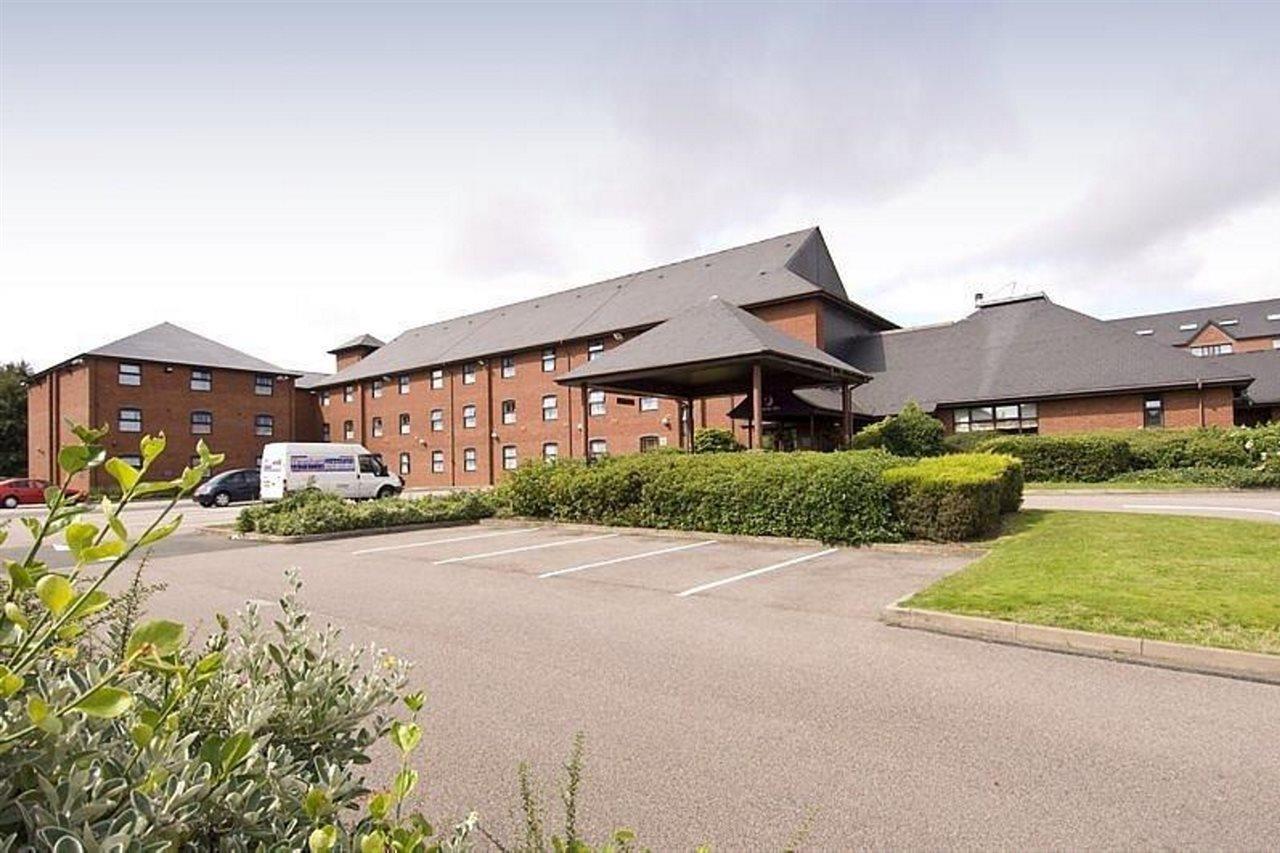 Premier Inn Birmingham City - Aston Esterno foto
