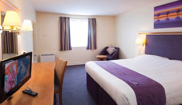 Premier Inn Birmingham City - Aston Esterno foto